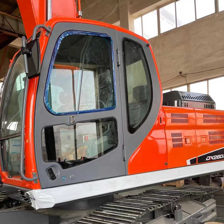 Used Excavator Doosan DX260LC-9 Excavators Mini Equipment Earth Moving Machinery Doosan Digger Excavator for Sale - Ekskavator mini: gambar 1 Used Excavator Doosan DX260LC-9 Excavators Mini Equipment Earth Moving Machinery Doosan Digger Excavator for Sale - Ekskavator mini: gambar 1