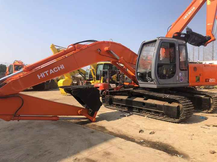 Used Excavator Hitachi Ex200 for Sale, Original Excavator for Sale - Ekskavator: gambar 3 Used Excavator Hitachi Ex200 for Sale, Original Excavator for Sale - Ekskavator: gambar 3