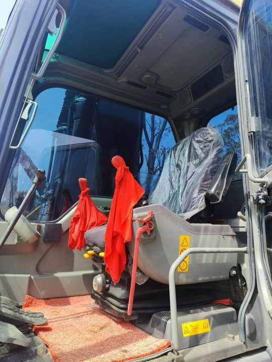Used Korea Brand volvo Ec210 Excavator for Sale - Ekskavator: gambar 5 Used Korea Brand volvo Ec210 Excavator for Sale - Ekskavator: gambar 5