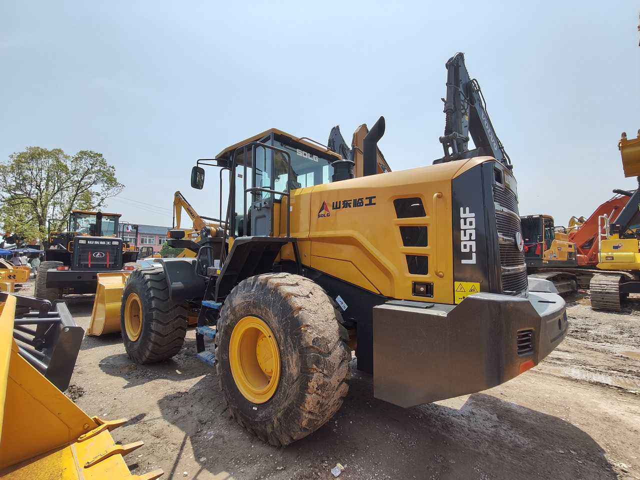 WHEEL LOADER Affordable UsedSDLG 956F Front-End Loader - Low Hours, Ready-to-Ship Globally - Wheel loader: gambar 4 WHEEL LOADER Affordable UsedSDLG 956F Front-End Loader - Low Hours, Ready-to-Ship Globally - Wheel loader: gambar 4
