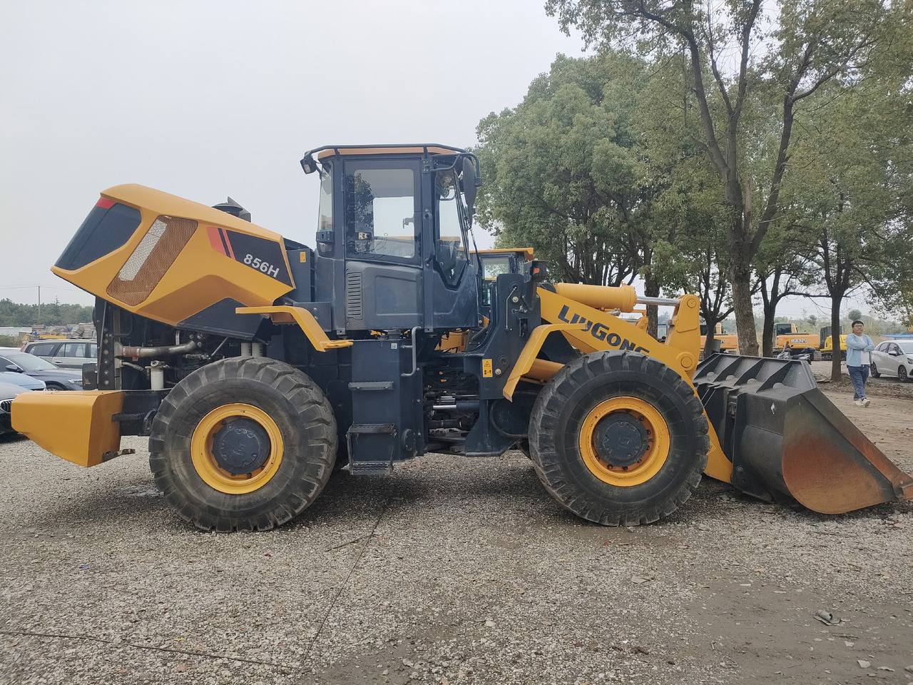 WHEEL LOADER Used Liugong856h Wheel Loader Machine Mini Telehandler Used Liugong Wheel Loader Cummins Engine Loader - Wheel loader: gambar 1 WHEEL LOADER Used Liugong856h Wheel Loader Machine Mini Telehandler Used Liugong Wheel Loader Cummins Engine Loader - Wheel loader: gambar 1