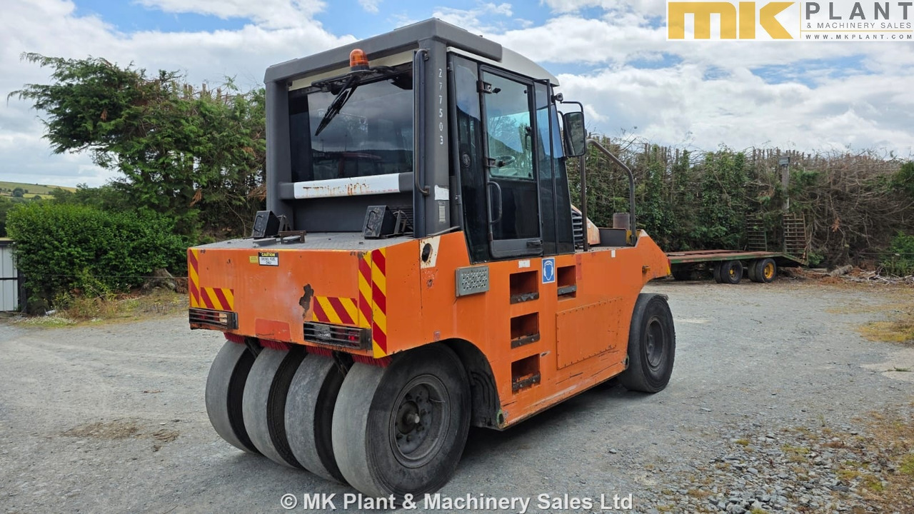BOMAG BW24R (Stavostroj VP2400 / Ammann AP2400) - Roller pneumatik: gambar 3 BOMAG BW24R (Stavostroj VP2400 / Ammann AP2400) - Roller pneumatik: gambar 3