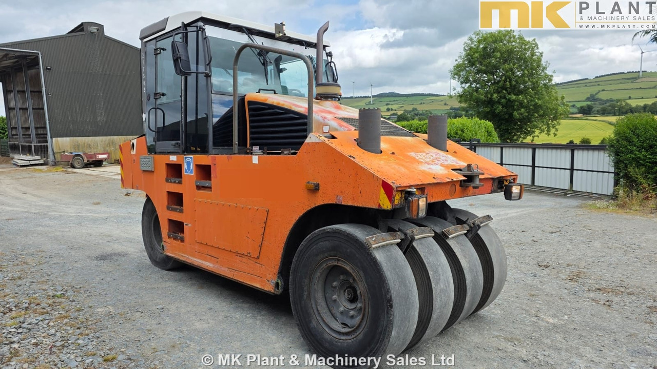 BOMAG BW24R (Stavostroj VP2400 / Ammann AP2400) - Roller pneumatik: gambar 5 BOMAG BW24R (Stavostroj VP2400 / Ammann AP2400) - Roller pneumatik: gambar 5