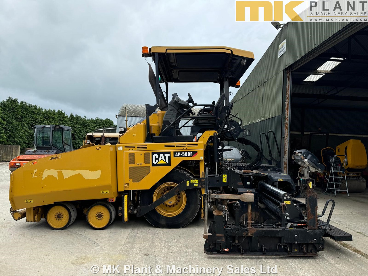 CATERPILLAR AP500F - Paver aspal: gambar 4 CATERPILLAR AP500F - Paver aspal: gambar 4
