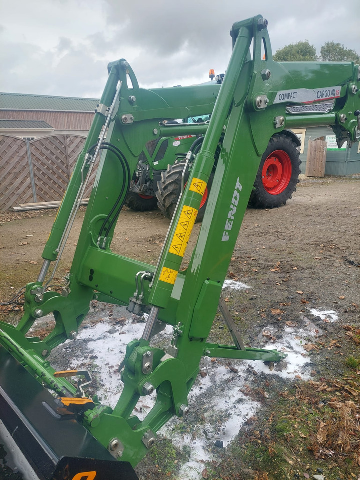 FENDT Vario 312 - Traktor: gambar 5 FENDT Vario 312 - Traktor: gambar 5