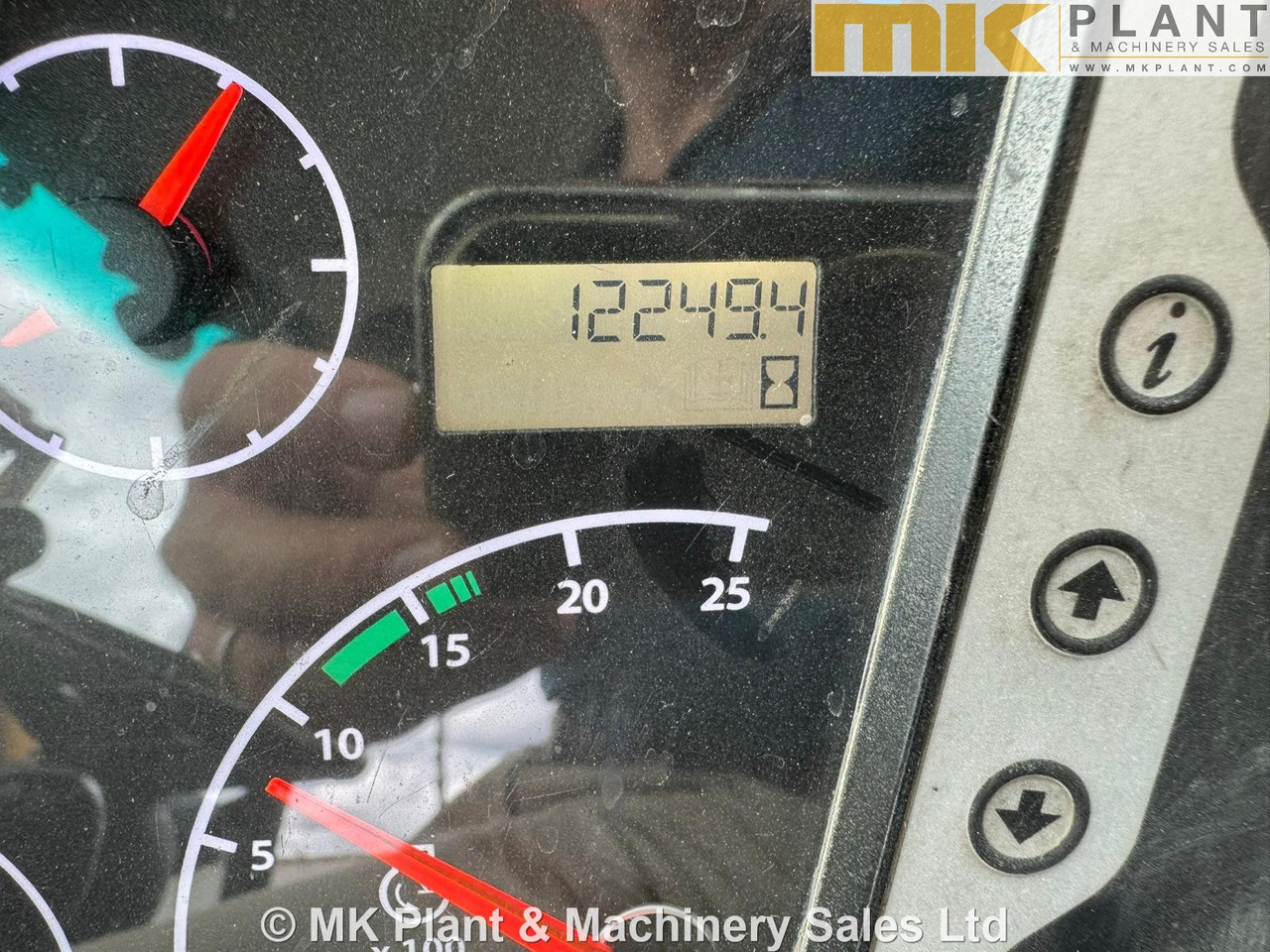 Backhoe loader JCB 3CX: gambar 15