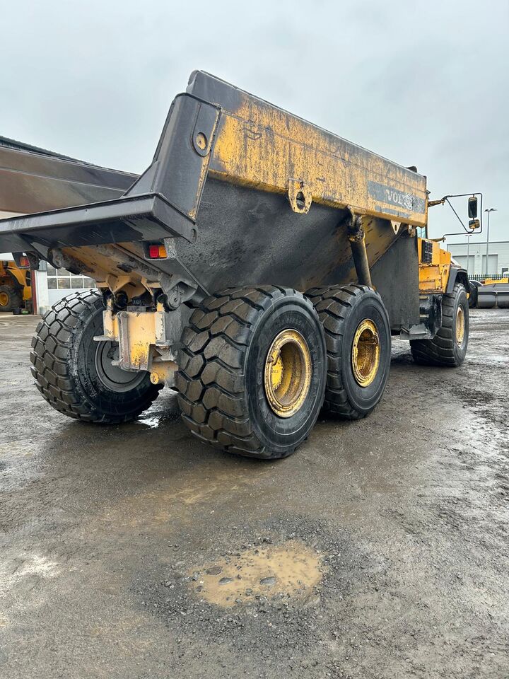 VOLVO A30C - Tempat sampah artikulasi: gambar 5 VOLVO A30C - Tempat sampah artikulasi: gambar 5