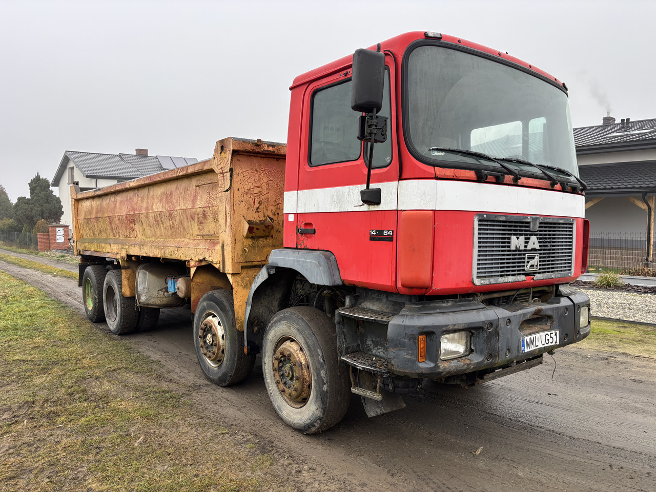 MAN F2000 35.364 - Truk jungkit: gambar 3 MAN F2000 35.364 - Truk jungkit: gambar 3