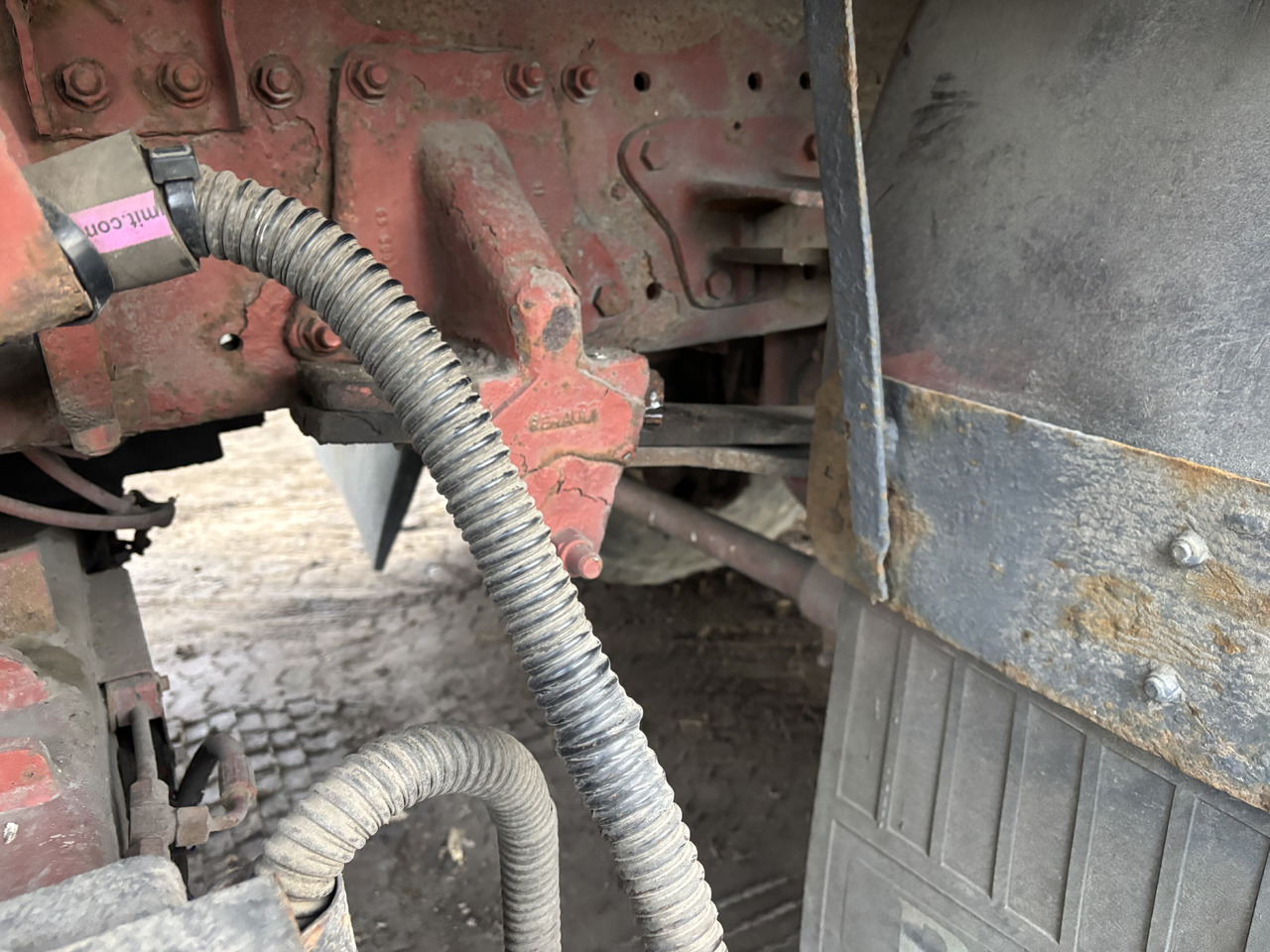 RENAULT Premium 260 - Truk dengan terpal samping: gambar 5 RENAULT Premium 260 - Truk dengan terpal samping: gambar 5