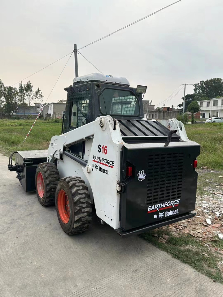 BOBCAT S16 - Skid steer: gambar 5 BOBCAT S16 - Skid steer: gambar 5