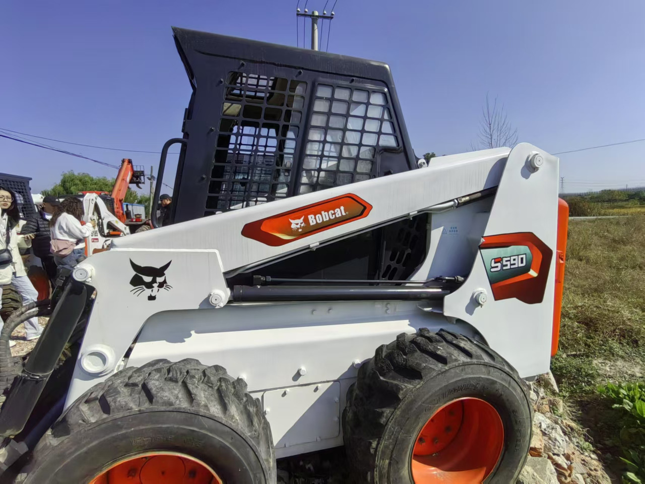 BOBCAT S590 - Skid steer: gambar 3 BOBCAT S590 - Skid steer: gambar 3