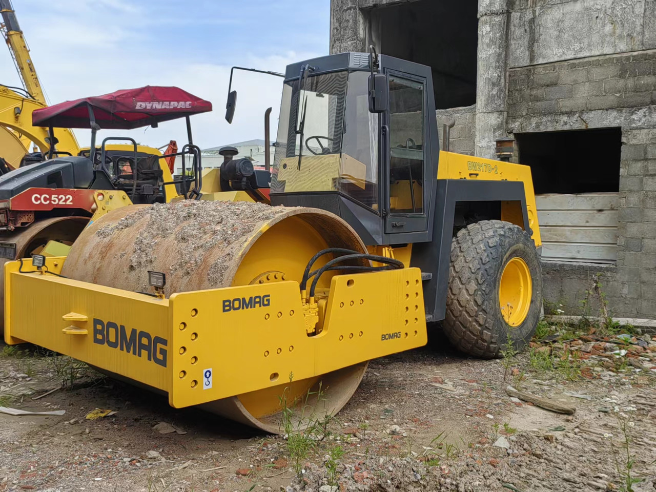BOMAG BW217D - Roller jalan: gambar 1 BOMAG BW217D - Roller jalan: gambar 1