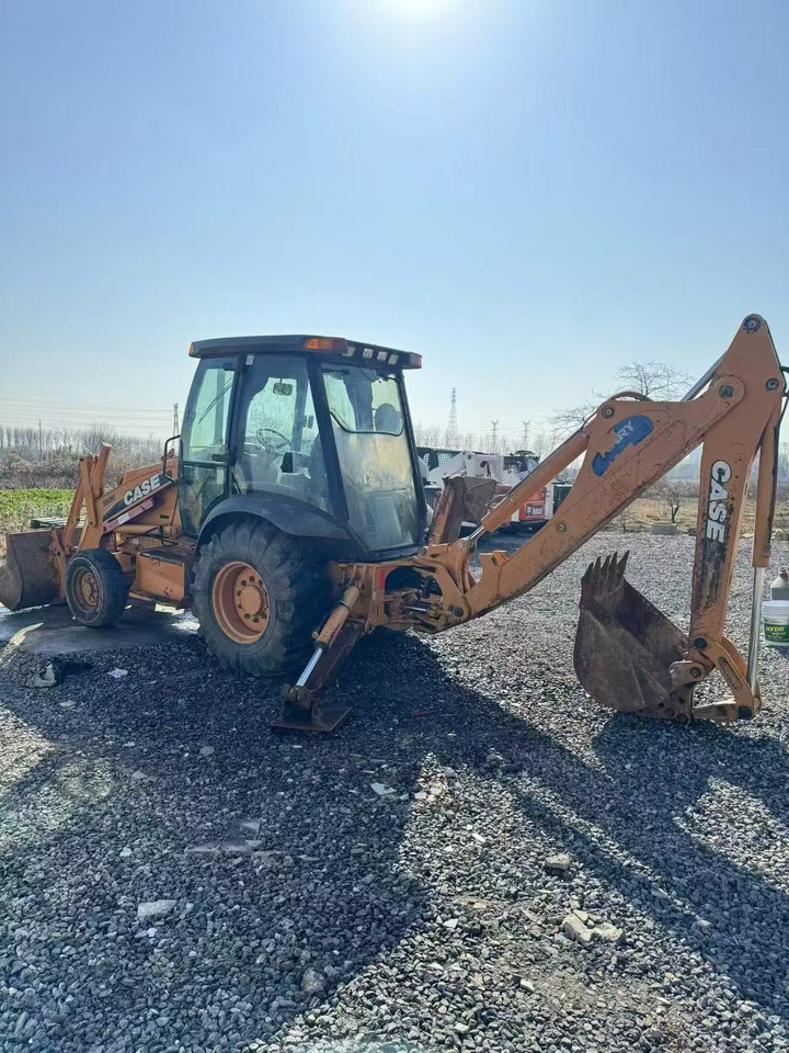 CASE 580M - Backhoe loader: gambar 4 CASE 580M - Backhoe loader: gambar 4