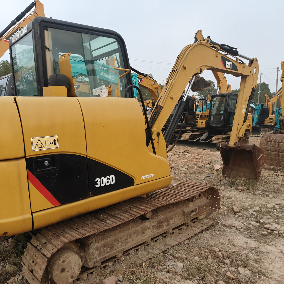 CATERPILLAR 306D - Ekskavator mini: gambar 1 CATERPILLAR 306D - Ekskavator mini: gambar 1
