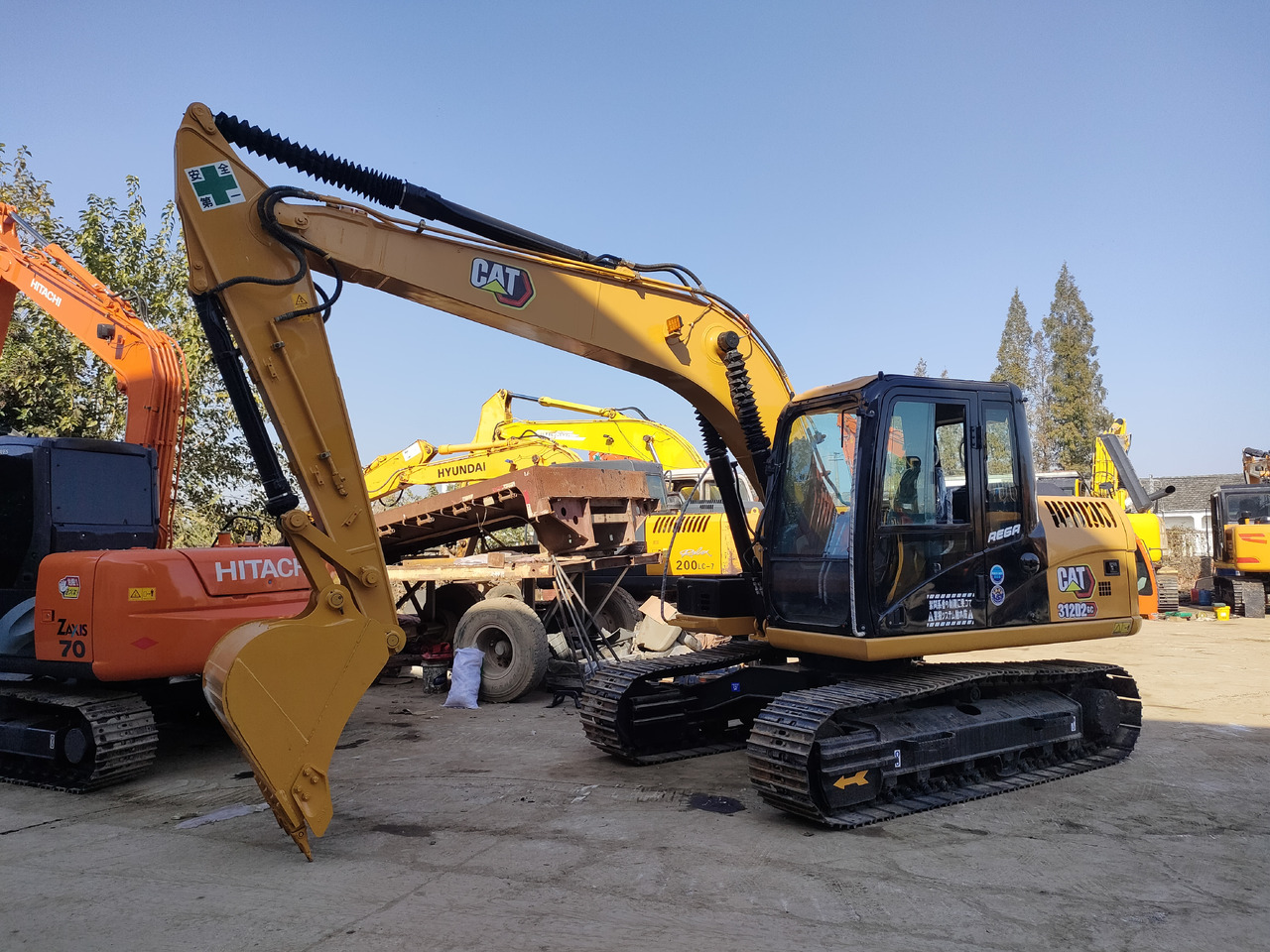 CATERPILLAR 312D2GC - Ekskavator mini: gambar 2 CATERPILLAR 312D2GC - Ekskavator mini: gambar 2