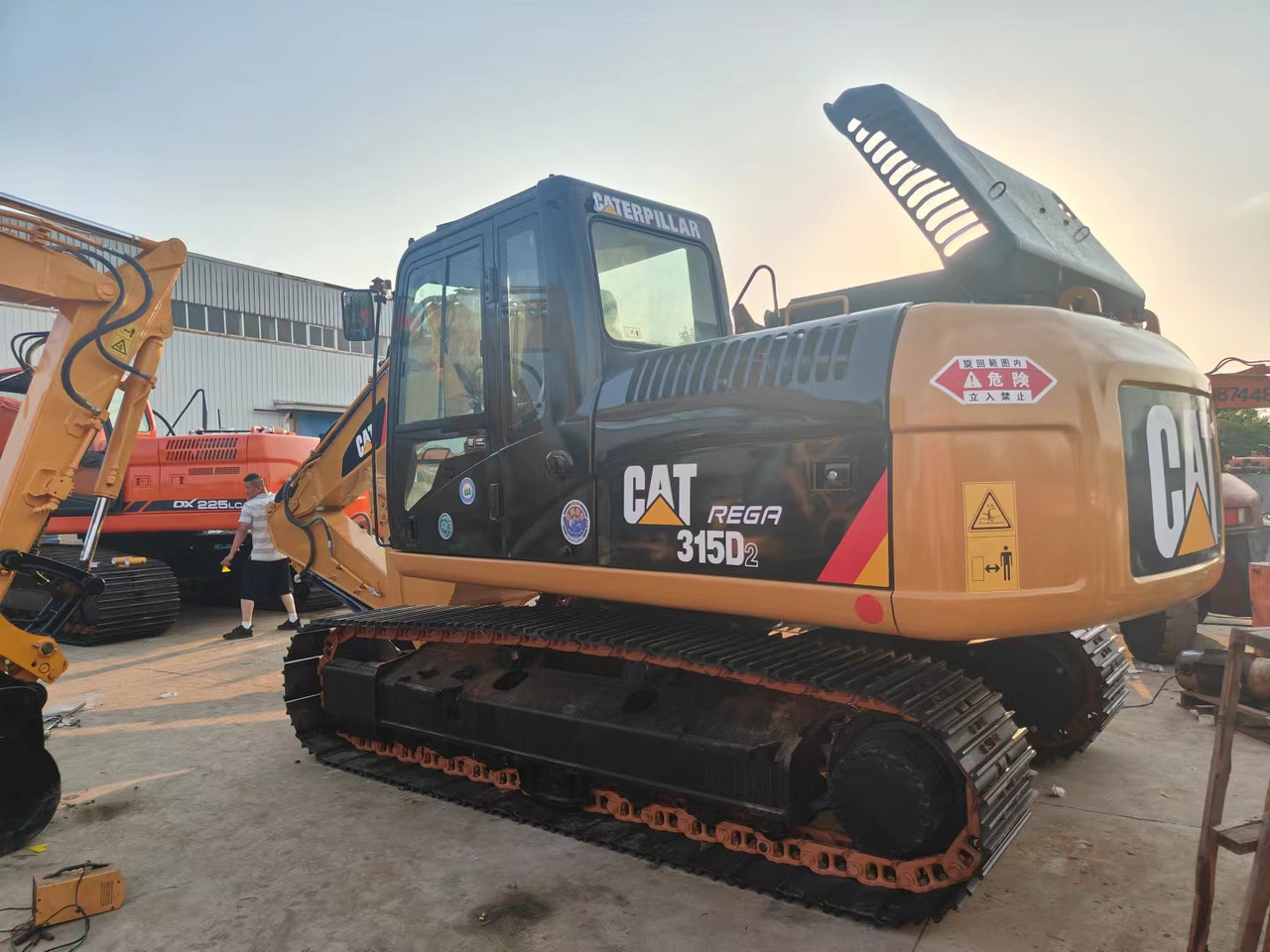 CATERPILLAR 315D - Ekskavator perayap: gambar 1 CATERPILLAR 315D - Ekskavator perayap: gambar 1
