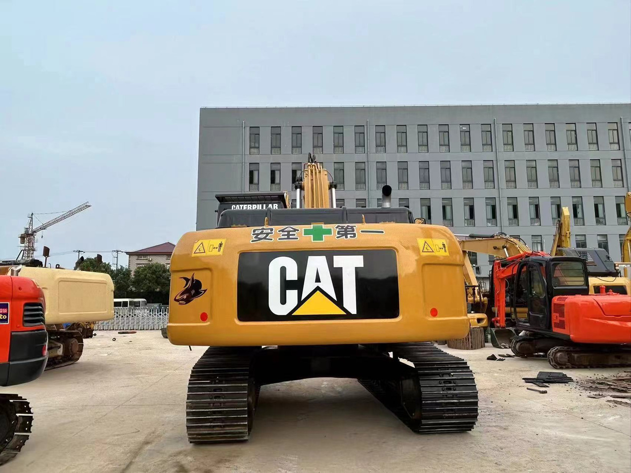 CATERPILLAR 325D - Ekskavator perayap: gambar 3 CATERPILLAR 325D - Ekskavator perayap: gambar 3