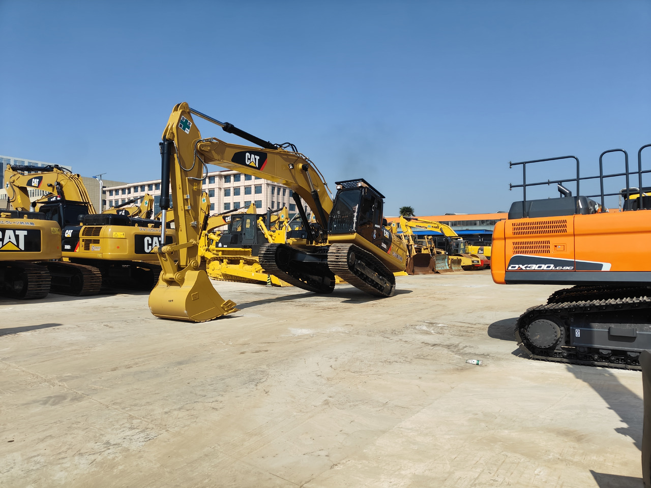 CATERPILLAR 330D2 - Ekskavator perayap: gambar 5 CATERPILLAR 330D2 - Ekskavator perayap: gambar 5