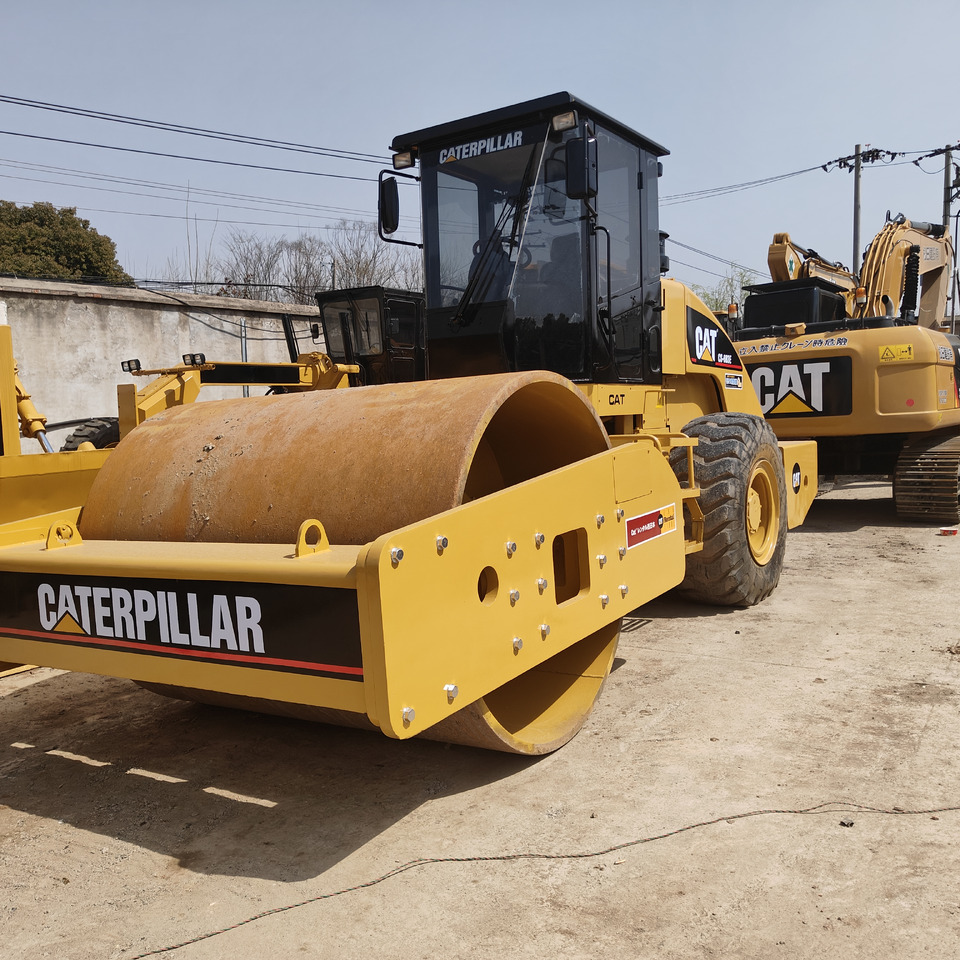 CATERPILLAR 683E - Roller jalan: gambar 2 CATERPILLAR 683E - Roller jalan: gambar 2