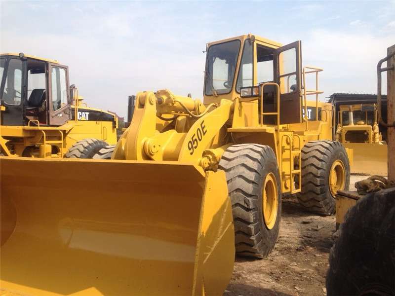 CATERPILLAR 950E - Wheel loader: gambar 1 CATERPILLAR 950E - Wheel loader: gambar 1