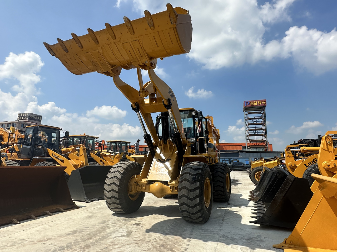 CATERPILLAR 950GC - Wheel loader: gambar 4 CATERPILLAR 950GC - Wheel loader: gambar 4