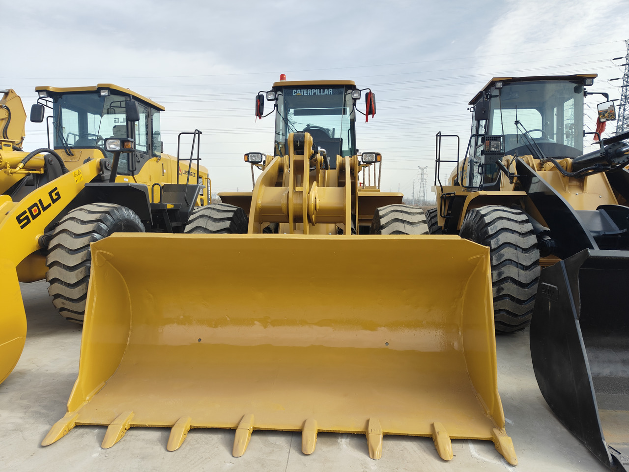 CATERPILLAR 966H - Wheel loader: gambar 5 CATERPILLAR 966H - Wheel loader: gambar 5