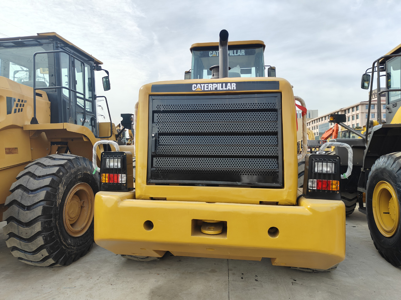 CATERPILLAR 966H - Wheel loader: gambar 3 CATERPILLAR 966H - Wheel loader: gambar 3