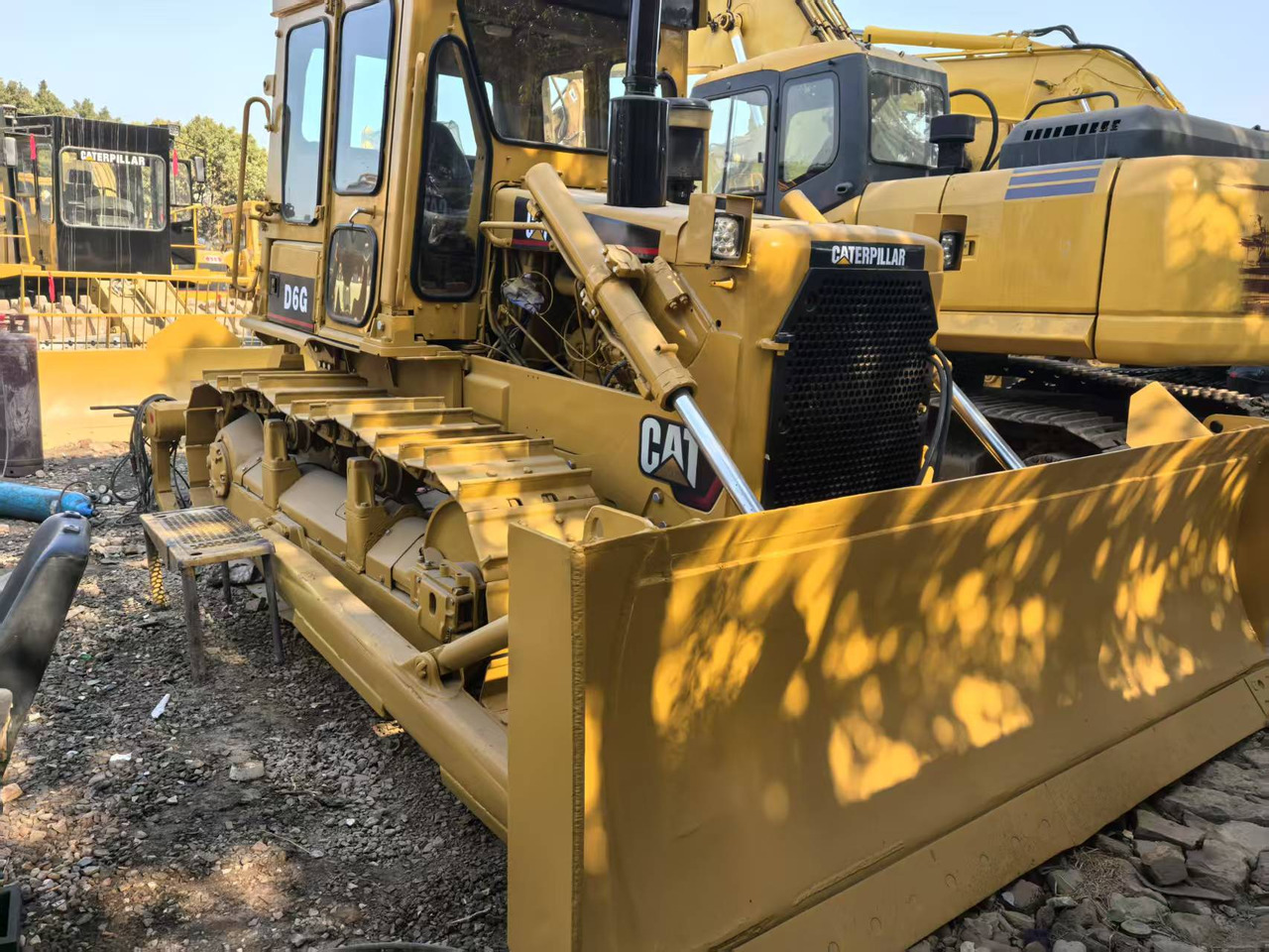 CATERPILLAR D6G - Bulldozer: gambar 3 CATERPILLAR D6G - Bulldozer: gambar 3