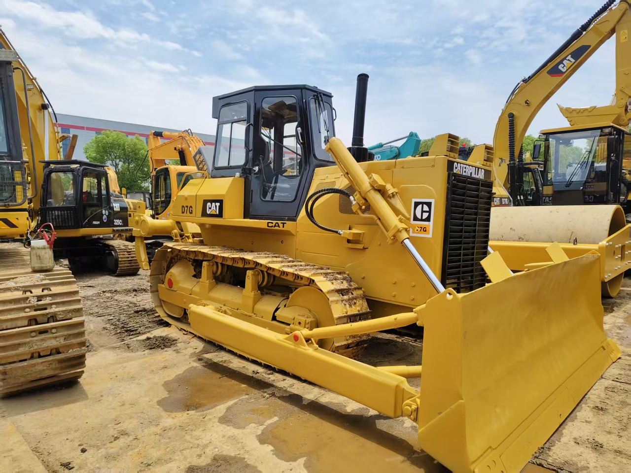 CATERPILLAR D7G - Bulldozer: gambar 4 CATERPILLAR D7G - Bulldozer: gambar 4