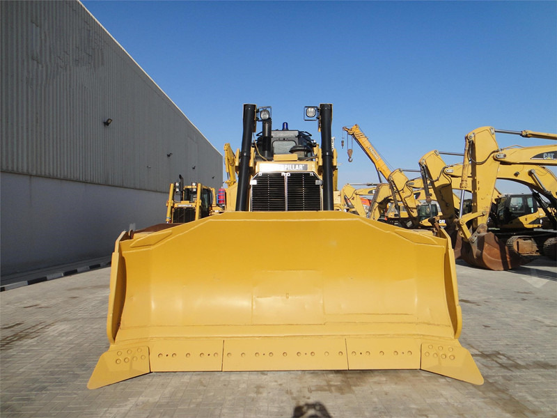 CATERPILLAR D8N - Bulldozer: gambar 2 CATERPILLAR D8N - Bulldozer: gambar 2