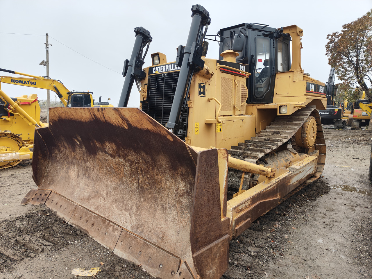 CATERPILLAR D8R - Bulldozer: gambar 4 CATERPILLAR D8R - Bulldozer: gambar 4