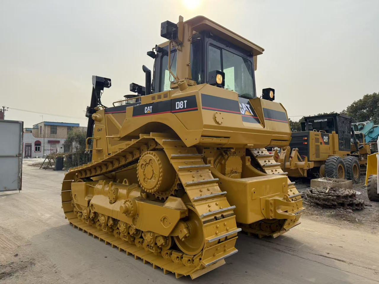 CATERPILLAR D8T - Bulldozer: gambar 4 CATERPILLAR D8T - Bulldozer: gambar 4