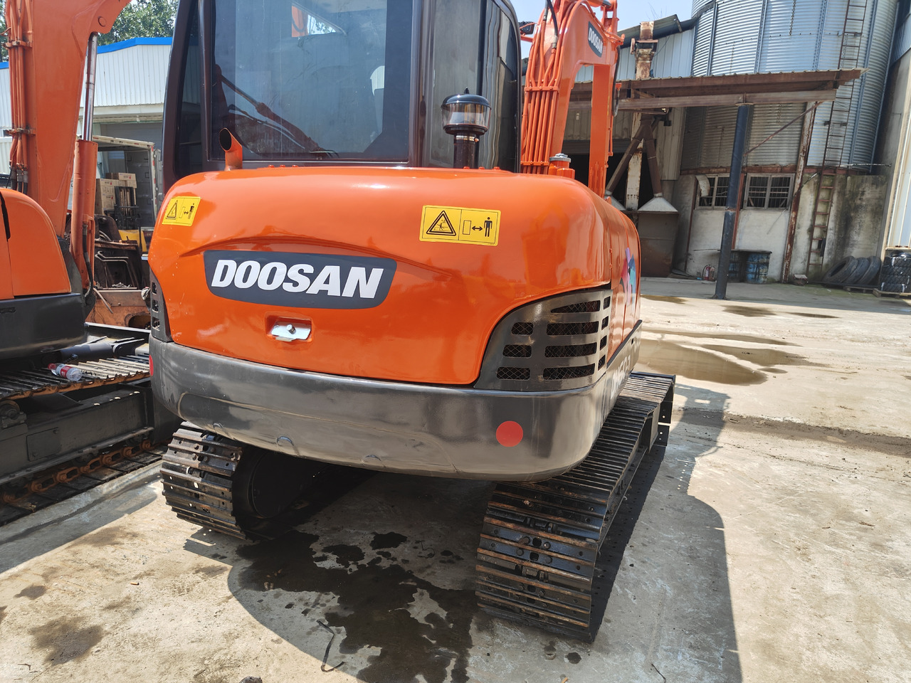 DOOSAN DH60-7 - Ekskavator perayap: gambar 3 DOOSAN DH60-7 - Ekskavator perayap: gambar 3