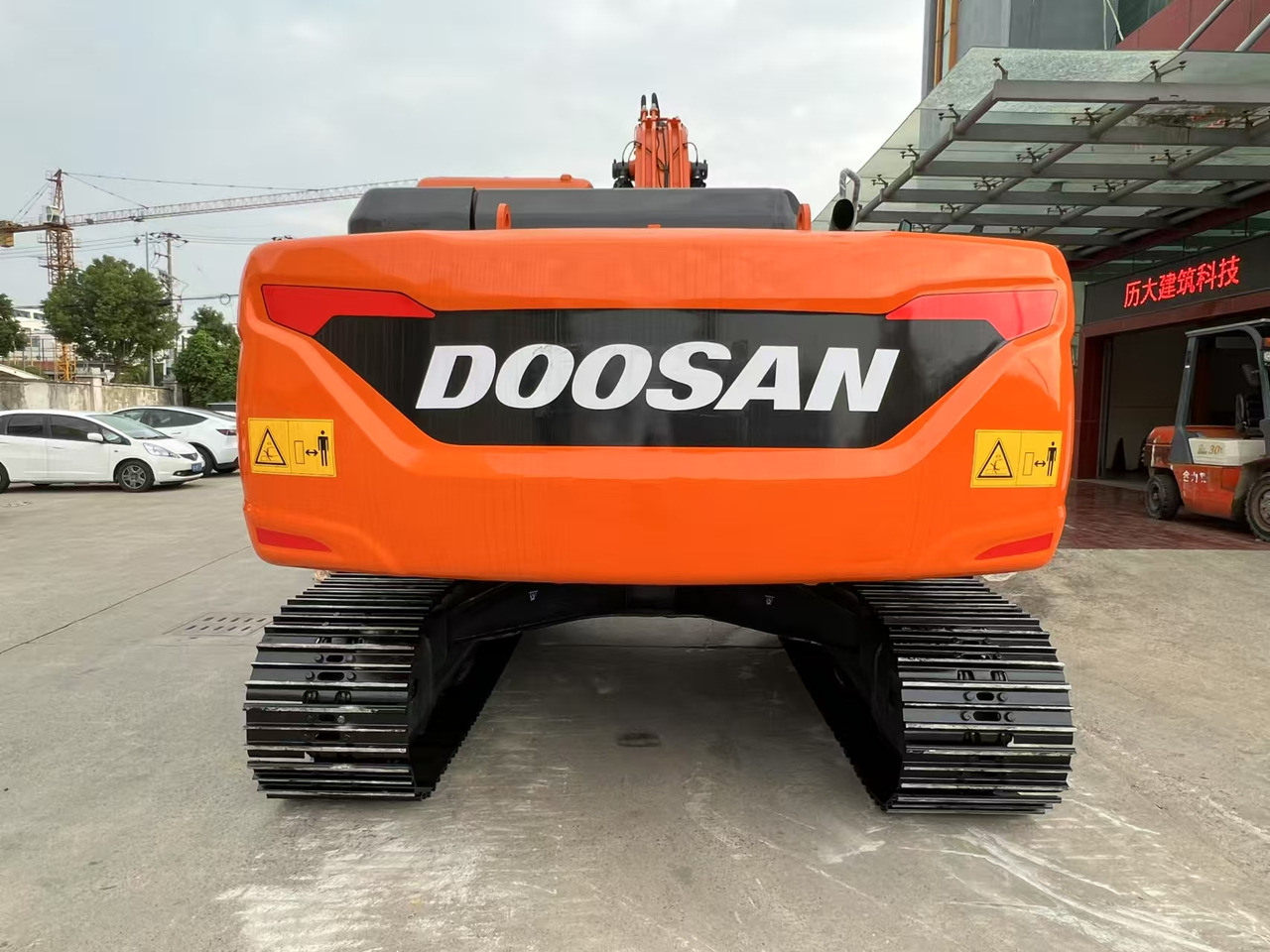 DOOSAN DX225LCA - Ekskavator perayap: gambar 3 DOOSAN DX225LCA - Ekskavator perayap: gambar 3