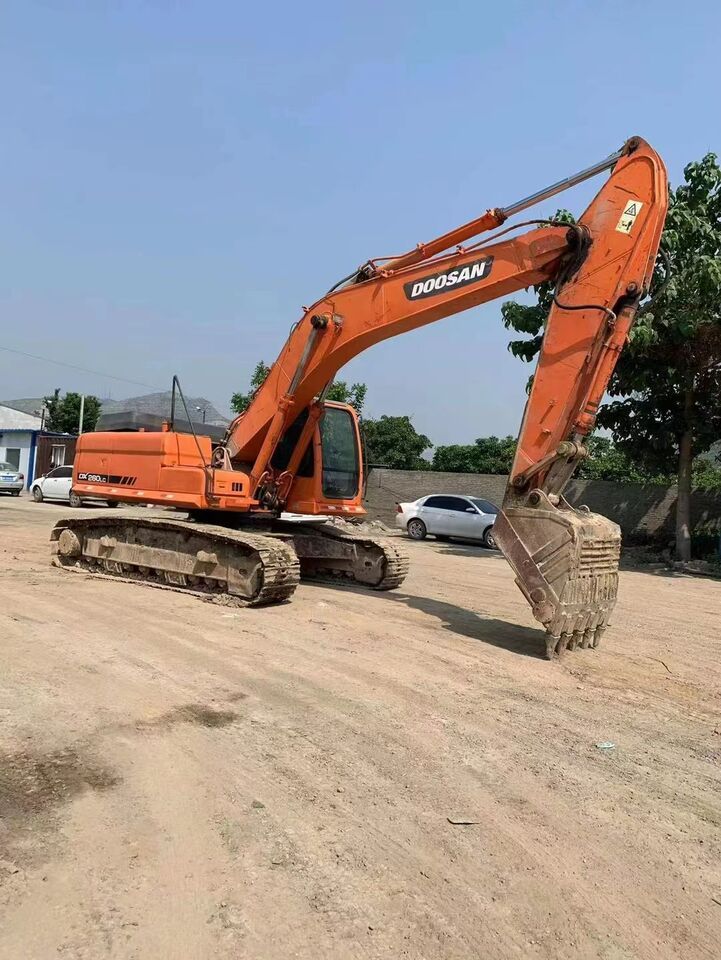 DOOSAN DX260LC - Ekskavator: gambar 1 DOOSAN DX260LC - Ekskavator: gambar 1