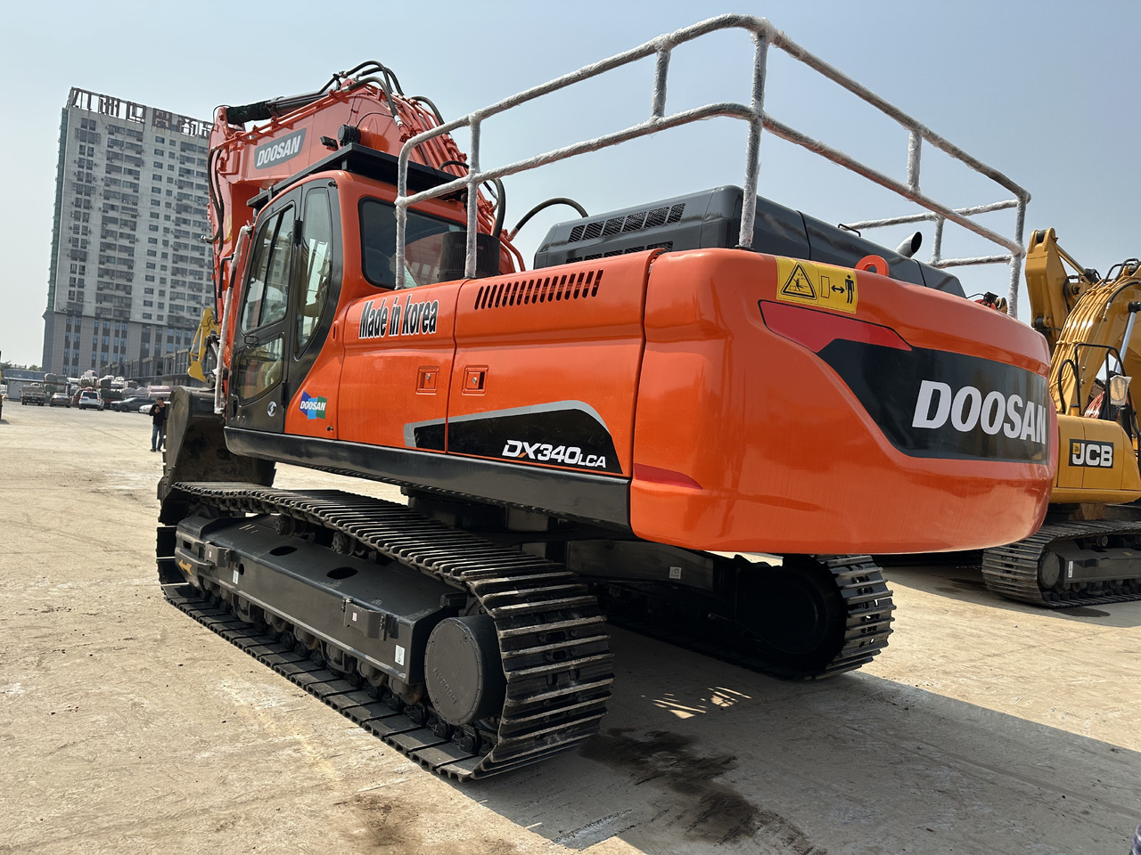DOOSAN DX340LCA - Ekskavator perayap: gambar 3 DOOSAN DX340LCA - Ekskavator perayap: gambar 3