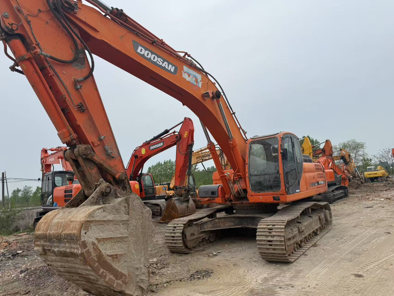 DOOSAN DX360LC - Ekskavator perayap: gambar 1 DOOSAN DX360LC - Ekskavator perayap: gambar 1