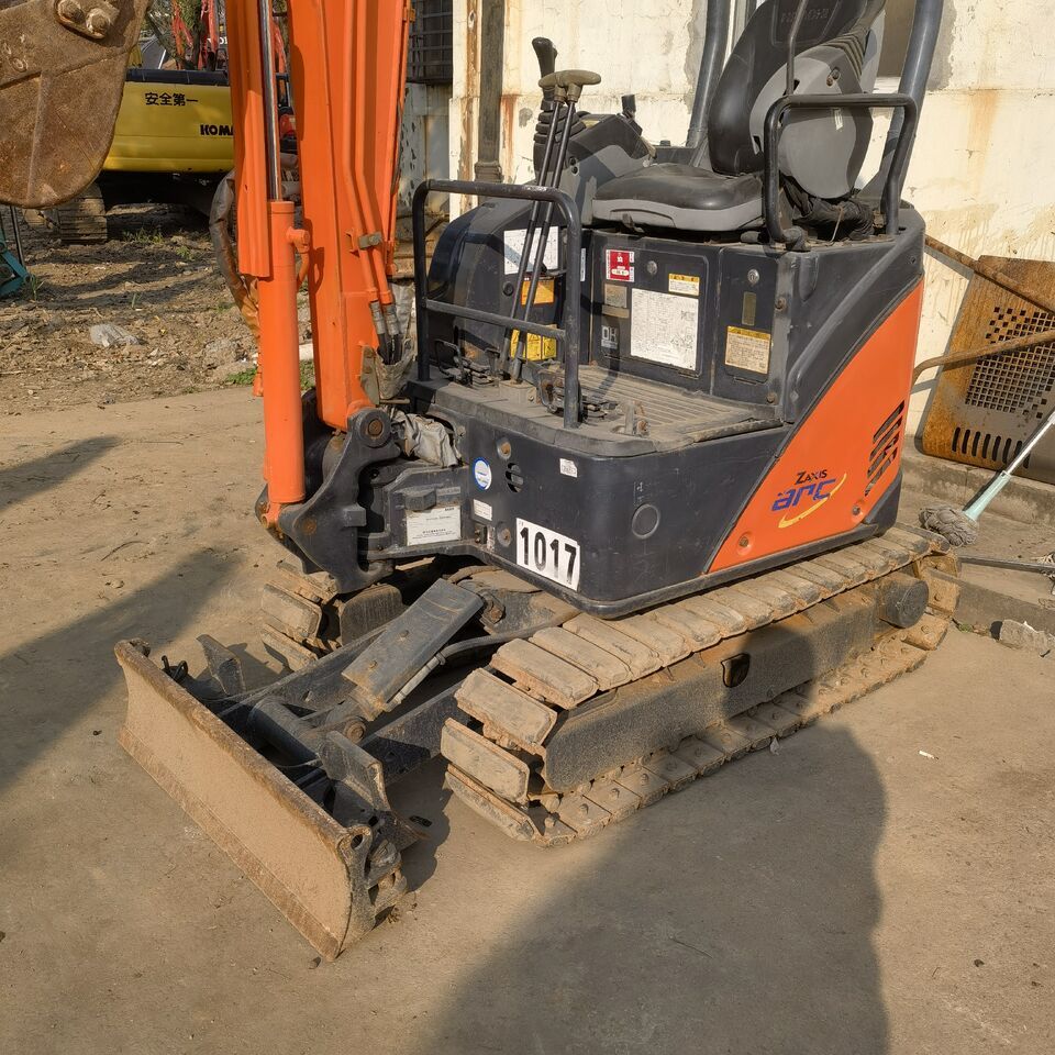 HITACHI ZX17U-2 - Ekskavator mini: gambar 4 HITACHI ZX17U-2 - Ekskavator mini: gambar 4