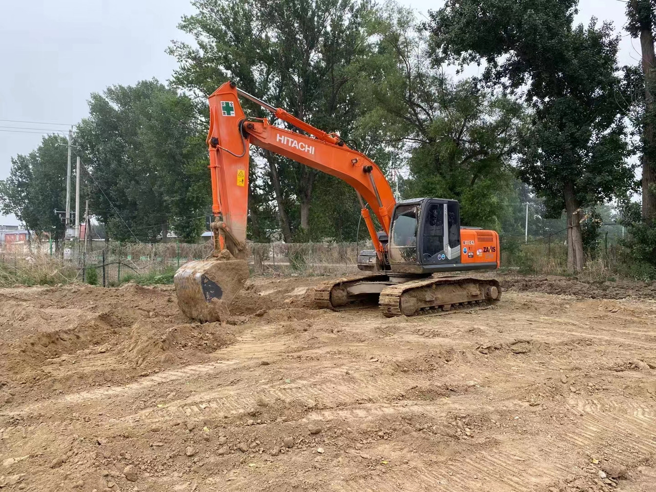 HITACHI ZX210-3G - Ekskavator perayap: gambar 1 HITACHI ZX210-3G - Ekskavator perayap: gambar 1