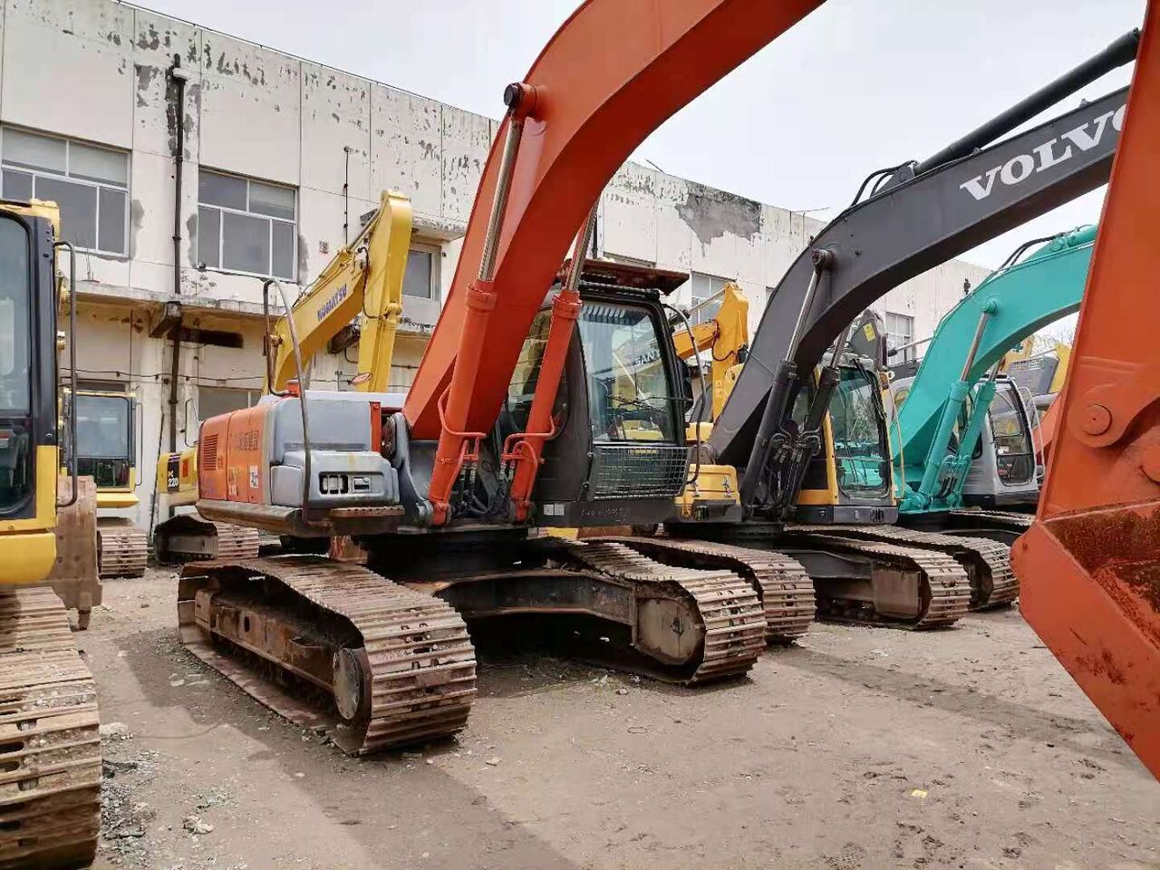HITACHI ZX210G - Ekskavator: gambar 3 HITACHI ZX210G - Ekskavator: gambar 3