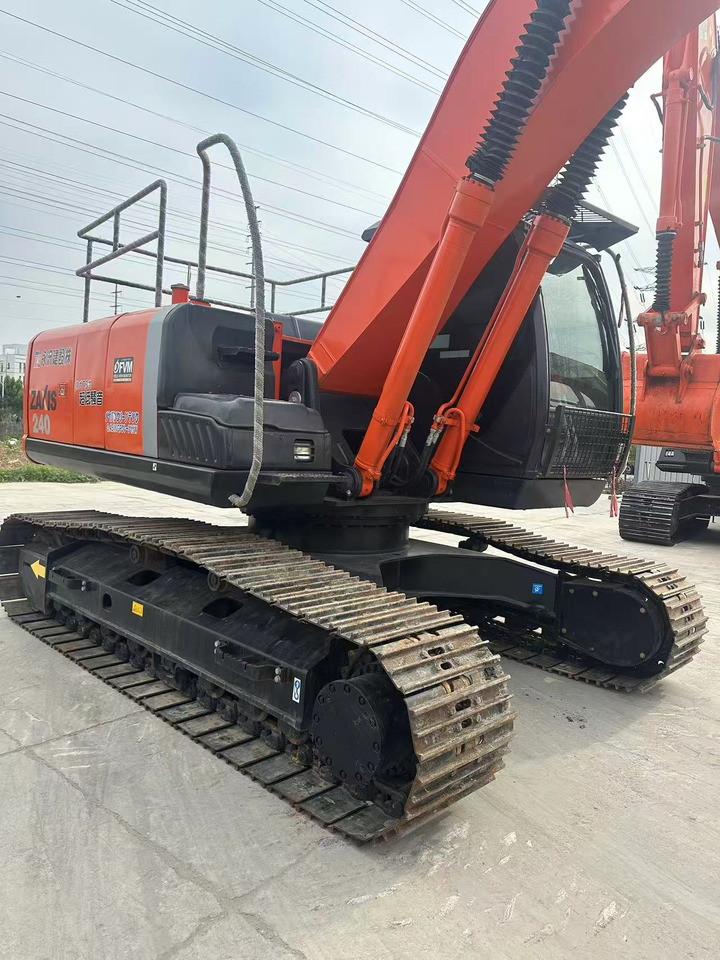 HITACHI ZX240-3G - Ekskavator perayap: gambar 2 HITACHI ZX240-3G - Ekskavator perayap: gambar 2