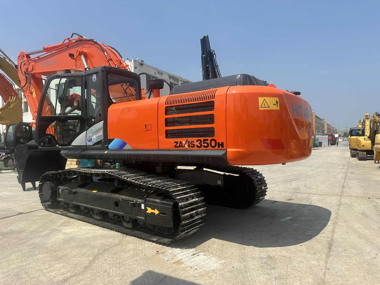 HITACHI ZX350H-5G - Ekskavator perayap: gambar 1 HITACHI ZX350H-5G - Ekskavator perayap: gambar 1