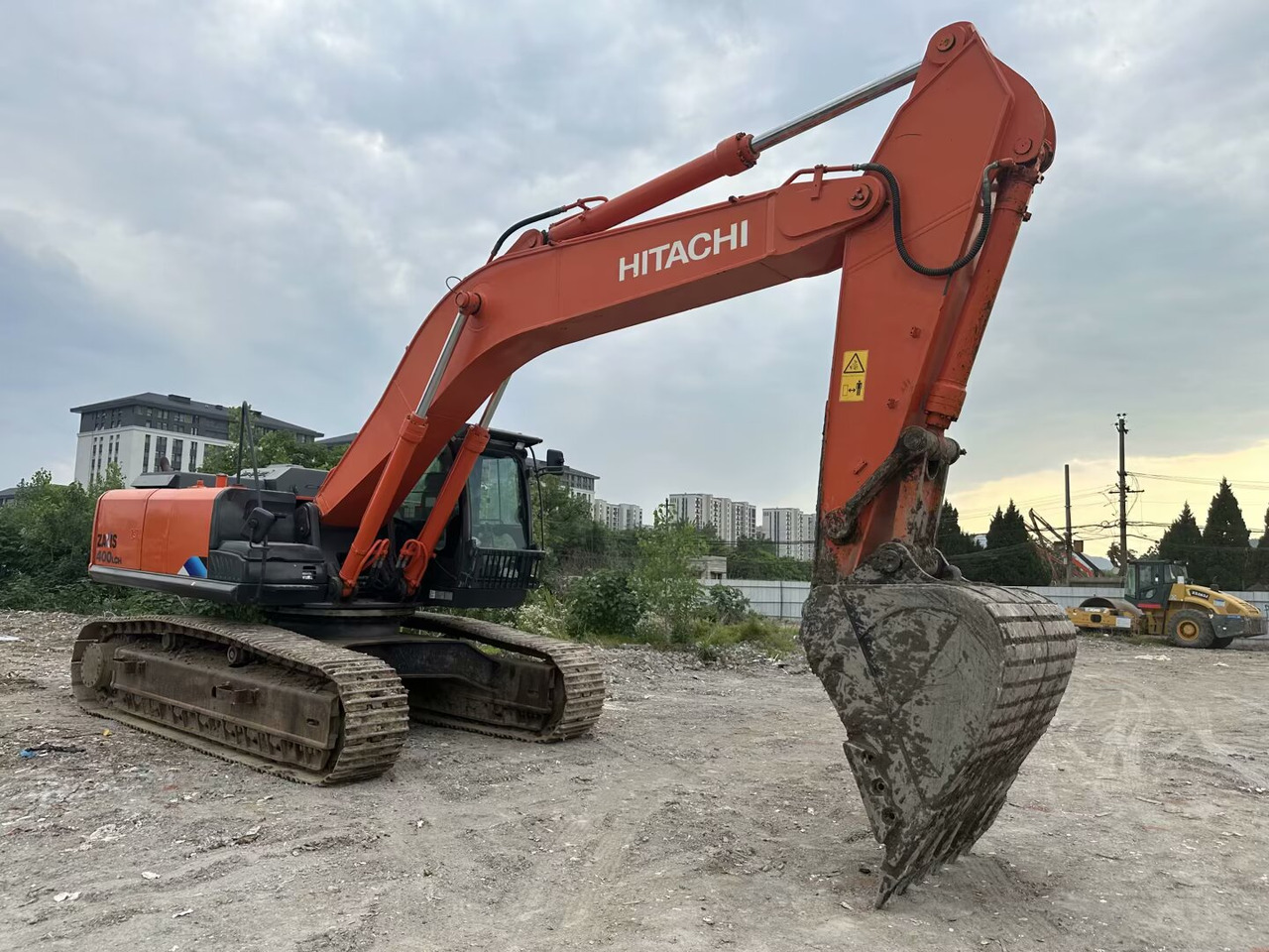 HITACHI ZX400LCH - Ekskavator perayap: gambar 1 HITACHI ZX400LCH - Ekskavator perayap: gambar 1