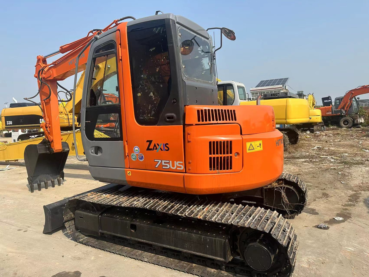 HITACHI ZX75 - Ekskavator perayap: gambar 2 HITACHI ZX75 - Ekskavator perayap: gambar 2