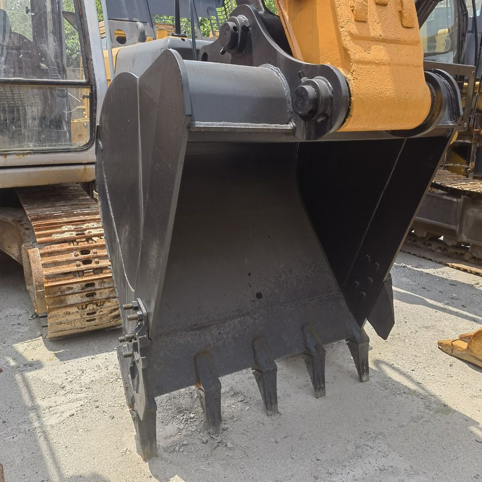 HYUNDAI 305LC-9T - Ekskavator: gambar 5 HYUNDAI 305LC-9T - Ekskavator: gambar 5