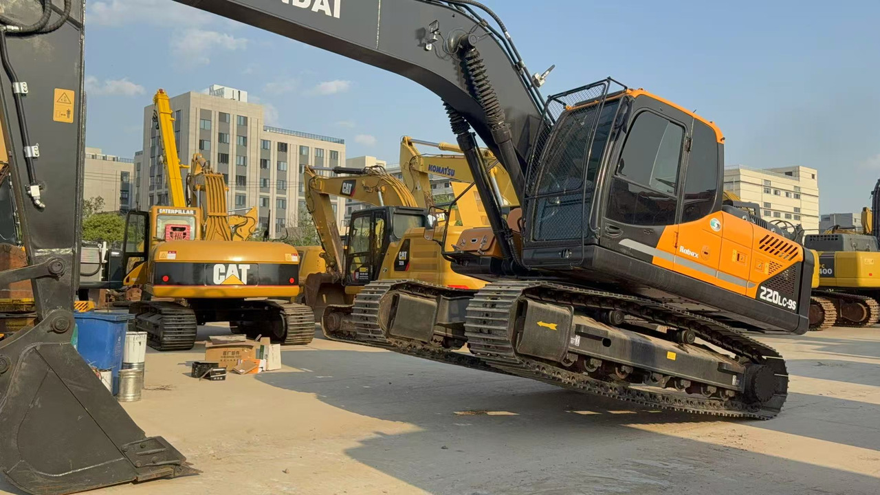HYUNDAI R220LC-9S - Ekskavator perayap: gambar 5 HYUNDAI R220LC-9S - Ekskavator perayap: gambar 5