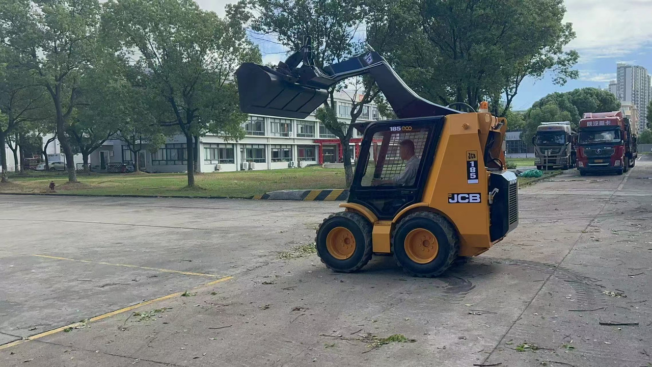 JCB JCB 185 - Skid steer: gambar 1 JCB JCB 185 - Skid steer: gambar 1