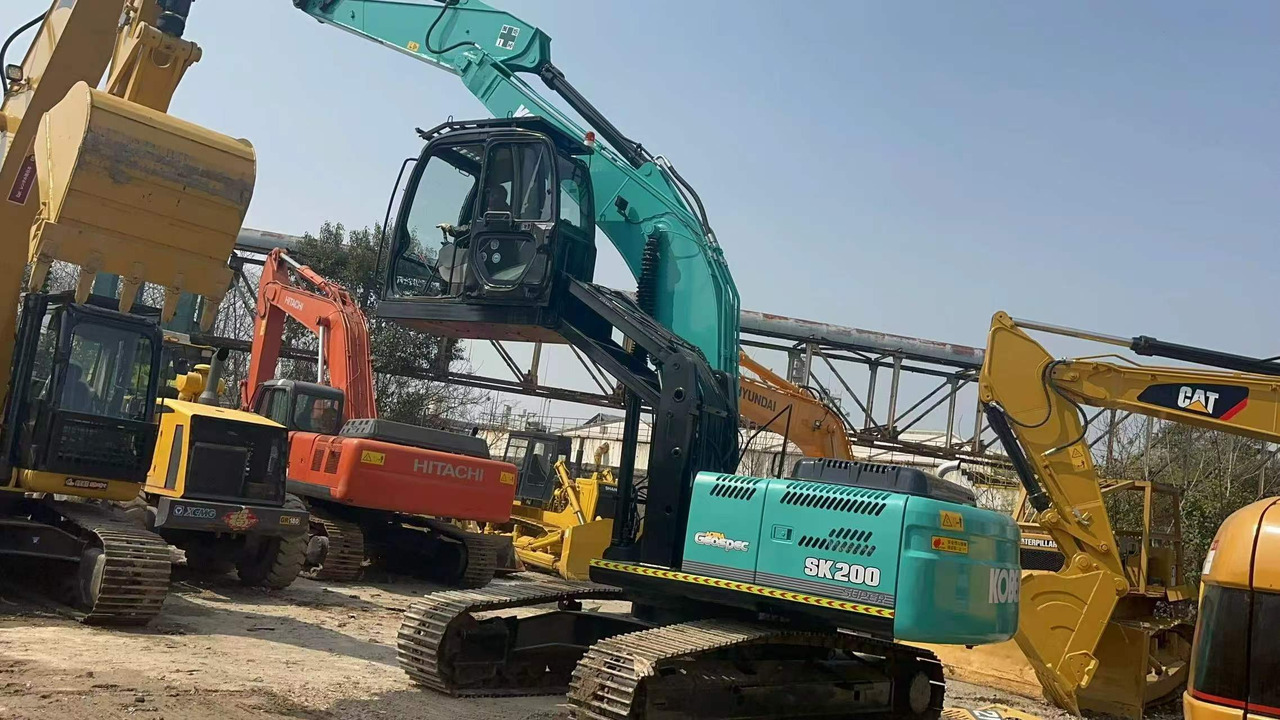 KOBELCO SK200-8 - Ekskavator mini: gambar 5 KOBELCO SK200-8 - Ekskavator mini: gambar 5