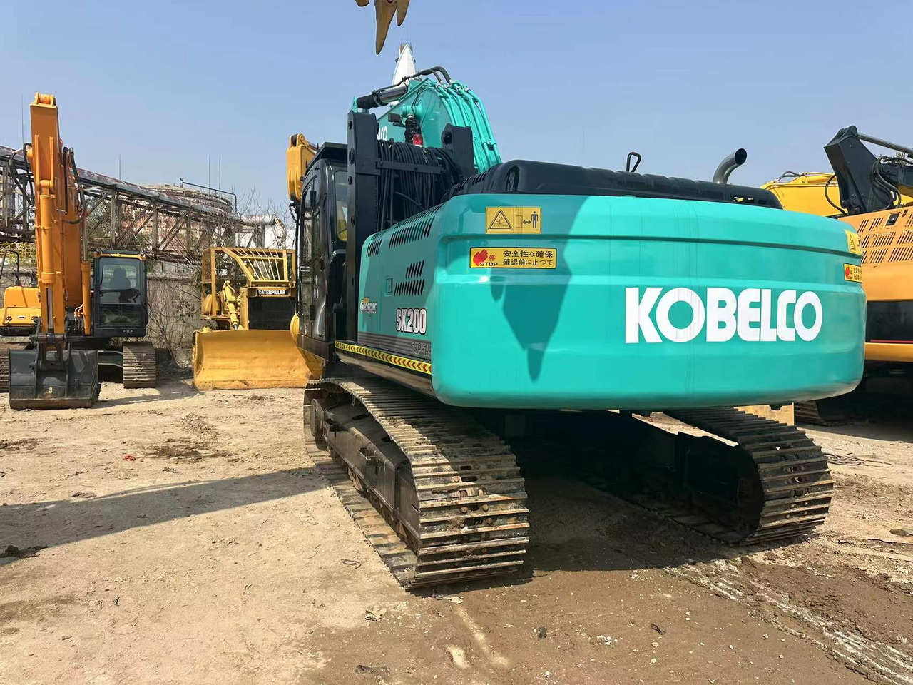 KOBELCO SK200-8 - Ekskavator perayap: gambar 3 KOBELCO SK200-8 - Ekskavator perayap: gambar 3
