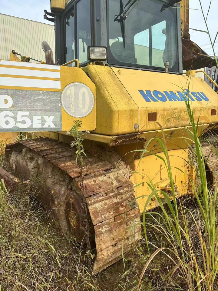 KOMATSU D65EX - Bulldozer: gambar 1 KOMATSU D65EX - Bulldozer: gambar 1
